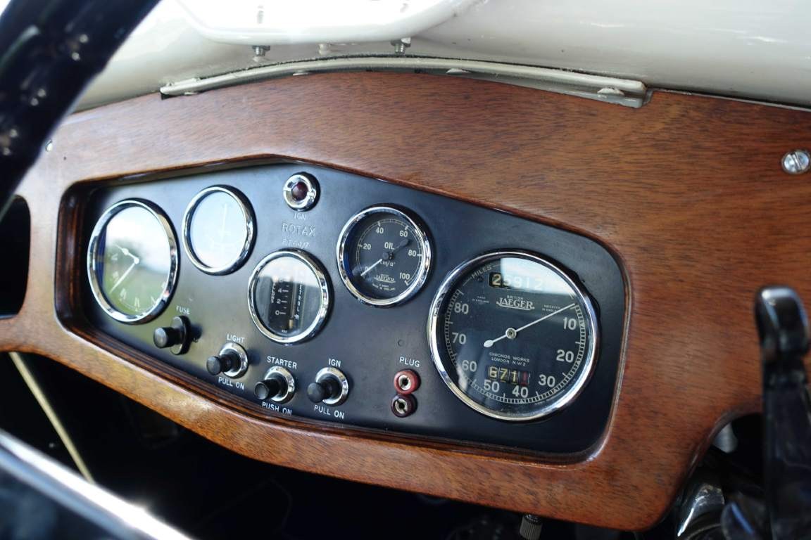 1933 Riley 9 Lynx Cabriolet, foto 2