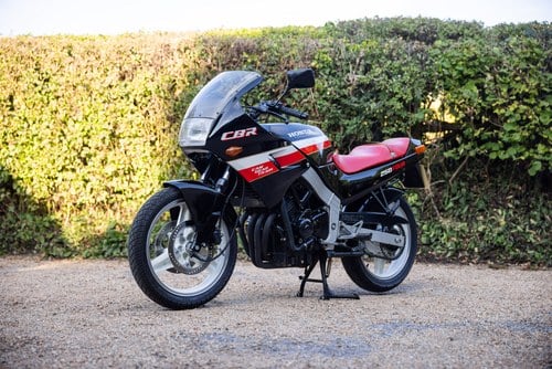 1986 Honda CBR250 Four à venda (imagem 8 de 72)