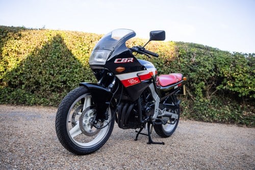 1986 Honda CBR250 Four à venda (imagem 18 de 72)