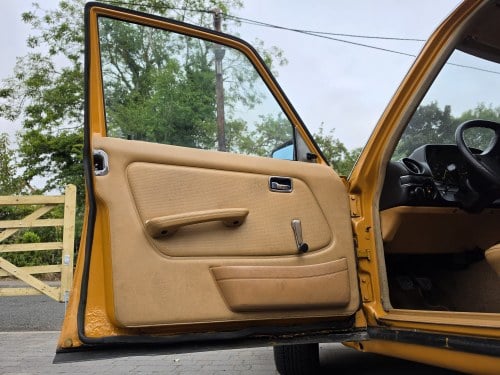 1979 Mercedes-Benz 300D Manual LHD Saloon W123 For Sale (picture 21 of 39)
