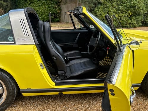 1974 Porsche 911 2.7 Targa Te koop (foto 37 van 90)