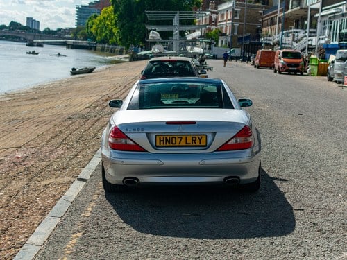 2007 Mercedes-Benz SL500 R230 - 5.5 V8 For Sale (picture 33 of 128)