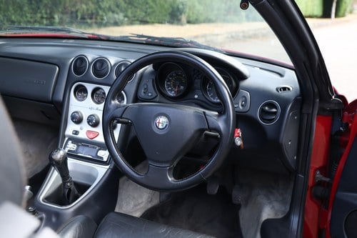 2001 Alfa Romeo 916 2L T Spark Spider Lusso Phase 2 Te koop (foto 17 van 192)