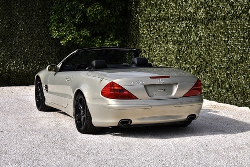 2003 Mercedes-Benz R230 SL500 “Designo Launch Edition” Convertible 5,0L V8 zum Verkauf (Bild 11 von 81)