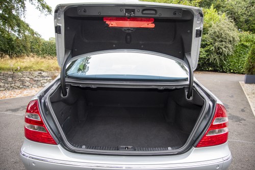 2005 Mercedes-Benz E320 CDI Sport W211 For Sale (picture 64 of 133)