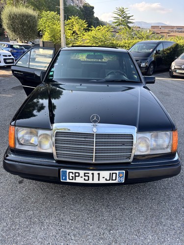 1991 Mercedes-Benz W124 200E For Sale (picture 48 of 86)
