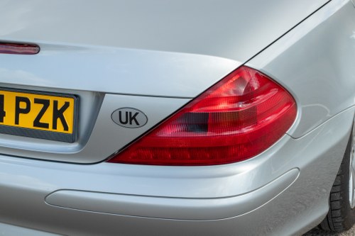 2004 Mercedes-Benz SL350 R230 à venda (imagem 134 de 207)