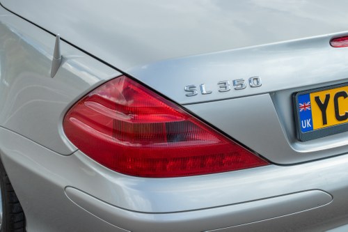 2004 Mercedes-Benz SL350 R230 à venda (imagem 137 de 207)