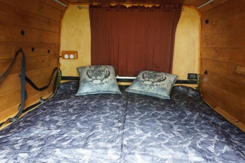 1984 Mercedes-Benz G-Wagon 300GD TD LHD Overland Camper Conversion Te koop (foto 52 van 99)
