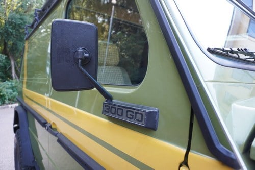 1984 Mercedes-Benz G-Wagon 300GD TD LHD Overland Camper Conversion Te koop (foto 71 van 99)