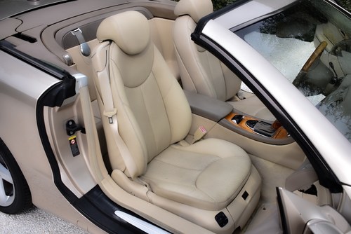 2004 Mercedes-Benz SL 500 Roadster (R230) à venda (imagem 37 de 93)