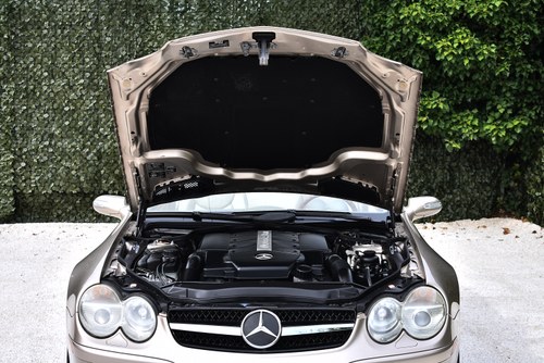 2004 Mercedes-Benz SL 500 Roadster (R230) à venda (imagem 84 de 93)