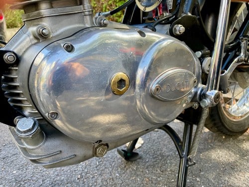 1975 Ducati Desmo 450 à vendre (picture 56 of 61)