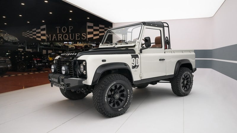 2005 Land Rover Defender - 1 2005 Land Rover Defender - 1