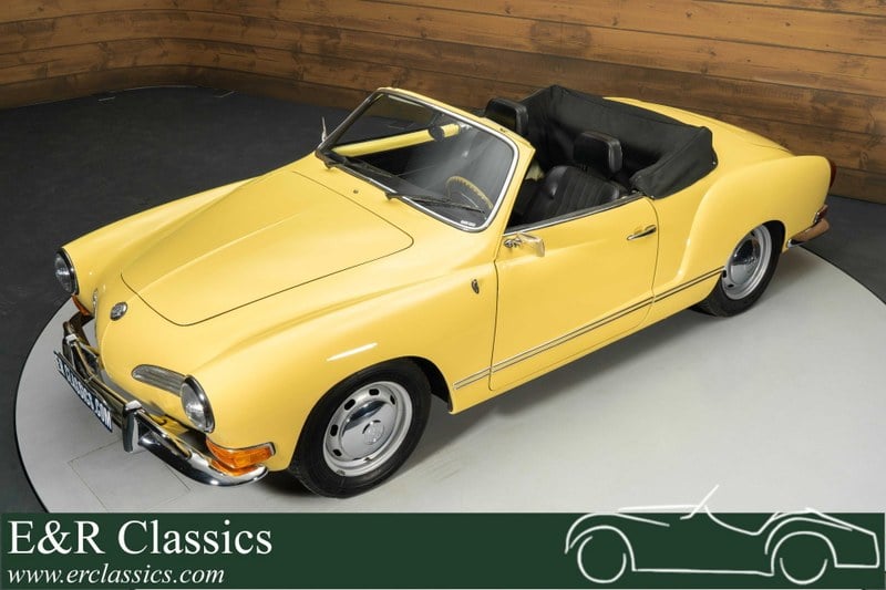 1971 Volkswagen Karmann Ghia - 1 1971 Volkswagen Karmann Ghia - 1