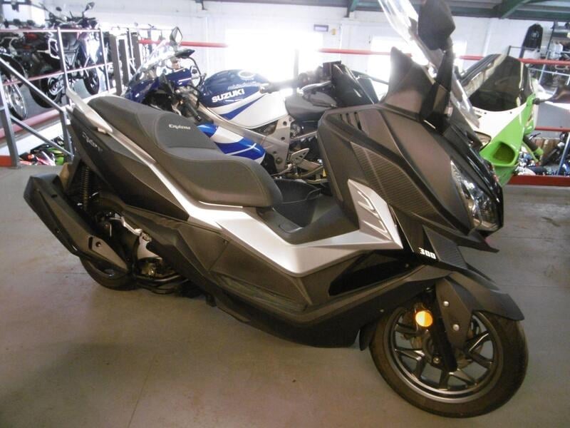 2020 SYM Cruisym 300 - 2 2020 SYM Cruisym 300 - 2