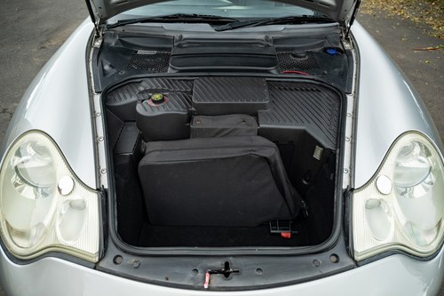 2004 Porsche 911 Carrera 4 Convertible 996.2 Manual In vendita (immagine 70 di 134)
