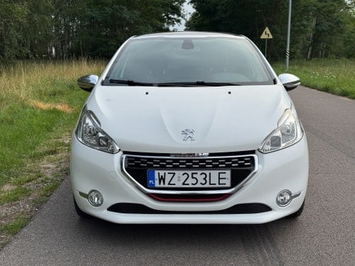 2014 Peugeot 208 GTi In vendita (immagine 2 di 138)