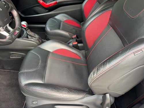 2014 Peugeot 208 GTi In vendita (immagine 19 di 138)