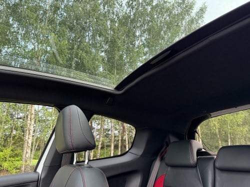 2014 Peugeot 208 GTi In vendita (immagine 42 di 138)
