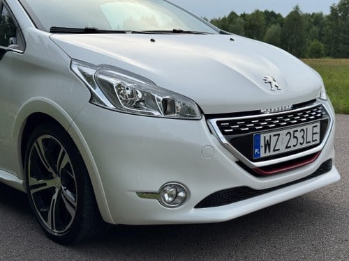 2014 Peugeot 208 GTi In vendita (immagine 111 di 138)