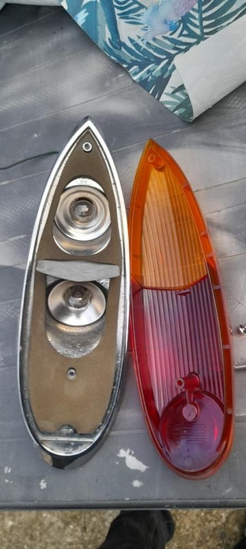 AUSTIN 1100 - 2 AUSTIN 1100 - 2
