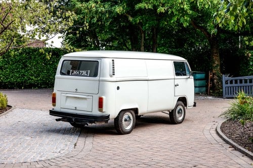 1973 Volkswagen Type 2 Panel Van For Sale (picture 5 of 158)