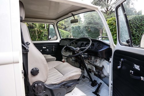 1973 Volkswagen Type 2 Panel Van For Sale (picture 14 of 158)
