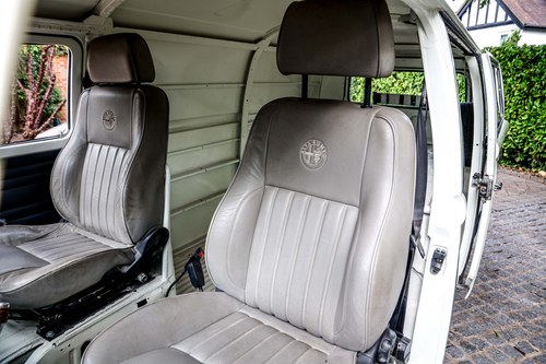 1973 Volkswagen Type 2 Panel Van For Sale (picture 17 of 158)