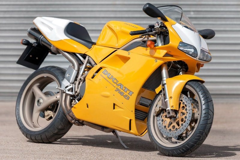 1998 Ducati 748 - 1 1998 Ducati 748 - 1