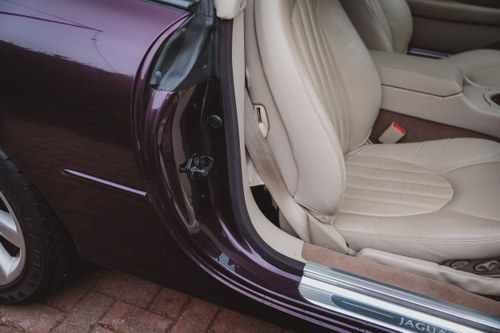 1999 Jaguar XKR Convertible X100 Te koop (foto 25 van 251)