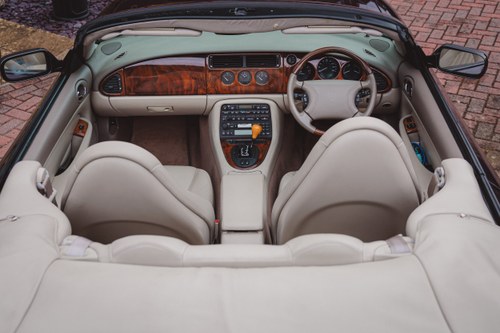 1999 Jaguar XKR Convertible X100 Te koop (foto 66 van 251)