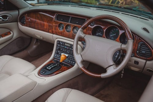 1999 Jaguar XKR Convertible X100 Te koop (foto 68 van 251)