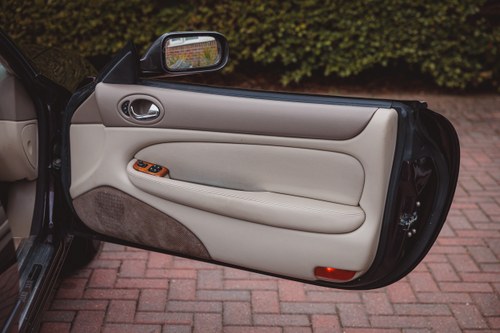 1999 Jaguar XKR Convertible X100 Te koop (foto 77 van 251)