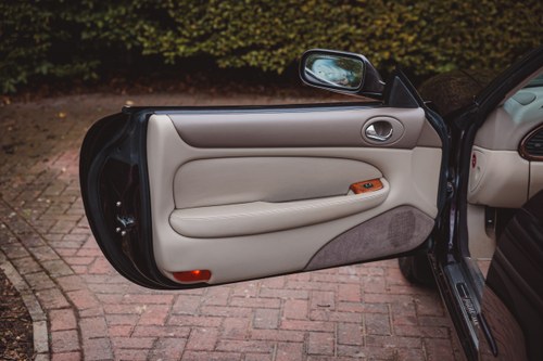 1999 Jaguar XKR Convertible X100 Te koop (foto 79 van 251)