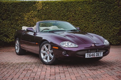 1999 Jaguar XKR Convertible X100 Te koop (foto 1 van 251)