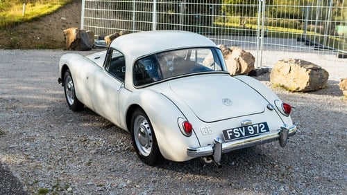 1958 MG MGA 1500 Coupe RHD For Sale (picture 2 of 152)