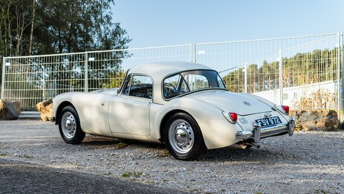 1958 MG MGA 1500 Coupe RHD For Sale (picture 13 of 152)