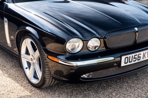 2006 Jaguar XJR Portfolio X356 Te koop (foto 143 van 234)