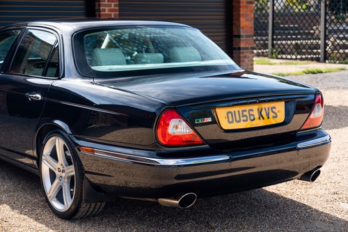 2006 Jaguar XJR Portfolio X356 Te koop (foto 160 van 234)