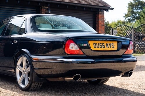 2006 Jaguar XJR Portfolio X356 Te koop (foto 161 van 234)