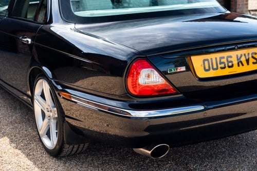 2006 Jaguar XJR Portfolio X356 Te koop (foto 162 van 234)