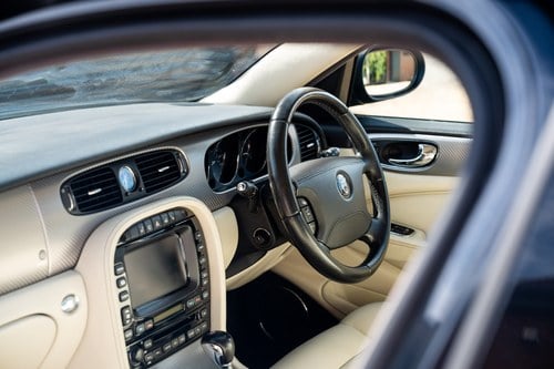 2006 Jaguar XJR Portfolio X356 Te koop (foto 99 van 234)