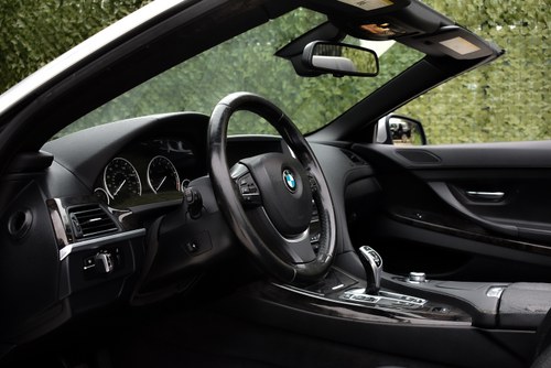 2012 BMW 650i Convertible 4,4L V8 Te koop (foto 23 van 73)