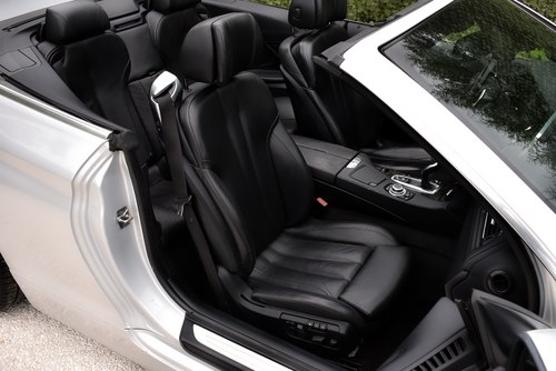 2012 BMW 650i Convertible 4,4L V8 Te koop (foto 33 van 73)