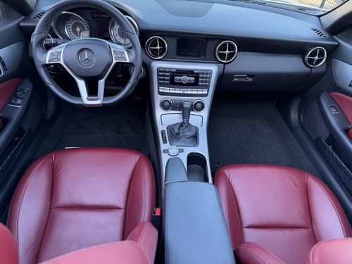 2012 Mercedes-Benz SLK 200 BlueEFFICIENCY Roadster In vendita (immagine 21 di 64)