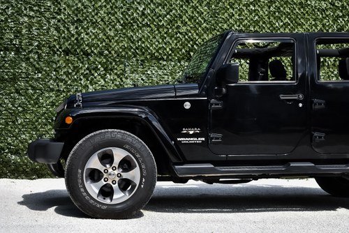 2016 Jeep Wrangler Sahara SUV 220CI V6 In vendita (immagine 59 di 75)
