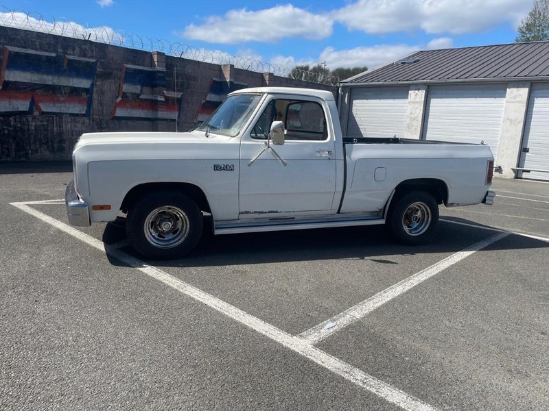 1987 Dodge Ram 1500 - 1 1987 Dodge Ram 1500 - 1