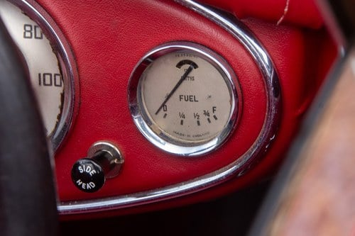 1964 Austin Healey 3000 MK2 BJ7 RHD à venda (imagem 29 de 165)