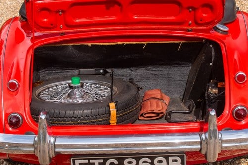 1964 Austin Healey 3000 MK2 BJ7 RHD à venda (imagem 56 de 165)